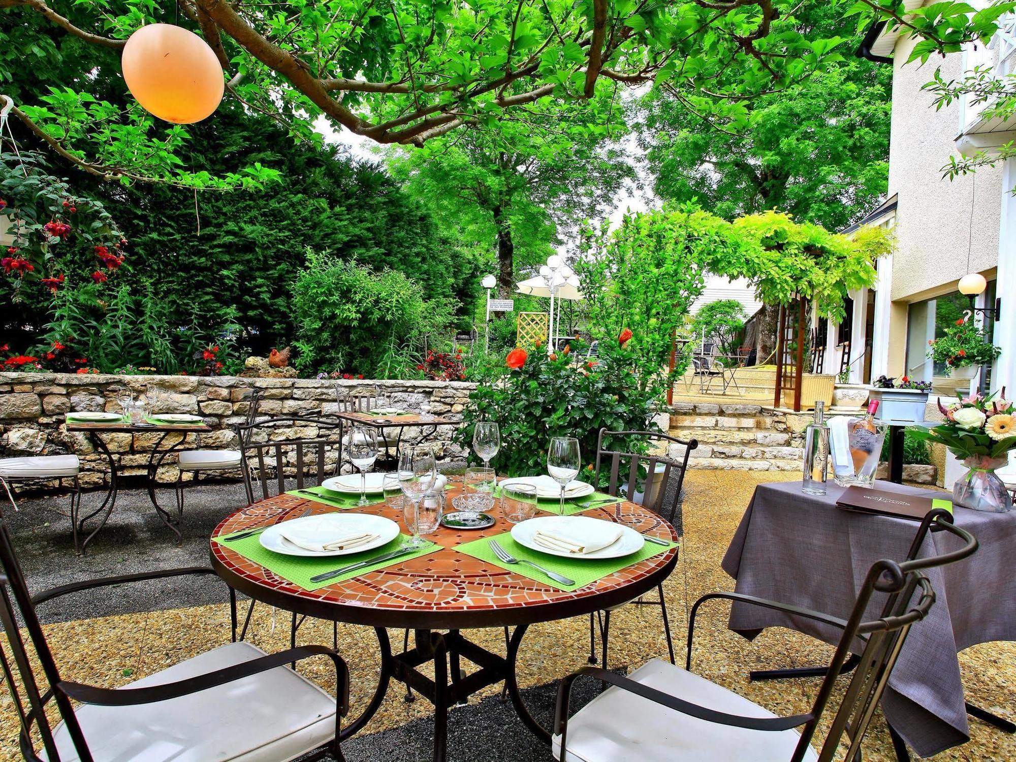 Hotel Restaurant Le Relais Des Gourmands Gramat Εξωτερικό φωτογραφία